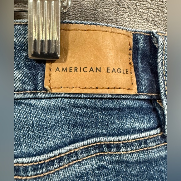 American Eagle Women's Size 10 Low Rise Baggy Wide Leg Raw Hem Blue Jeans - Picture 7 of 10